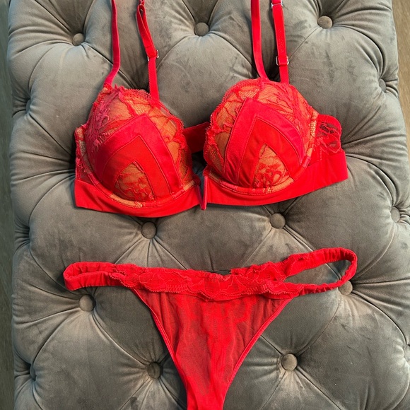 Luxury red lingerie set La Perla - Picture 3 of 16